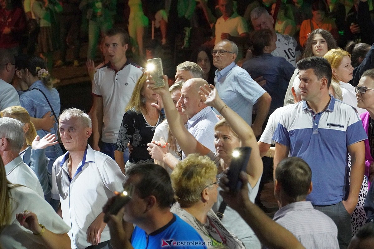 Zabawa dożynkowa w Troszynie. Wśród gwiazd News i Mejk [3.09.2023] - zdjęcie #80 - eOstroleka.pl