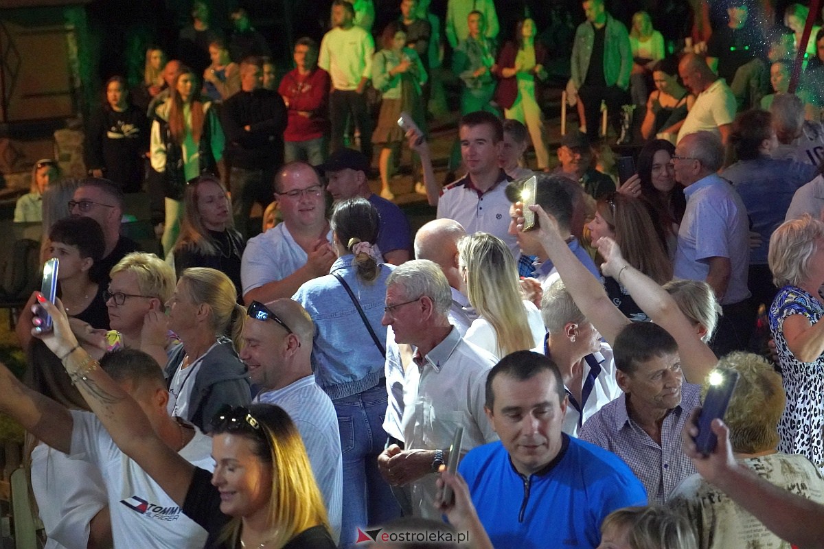 Zabawa dożynkowa w Troszynie. Wśród gwiazd News i Mejk [3.09.2023] - zdjęcie #72 - eOstroleka.pl