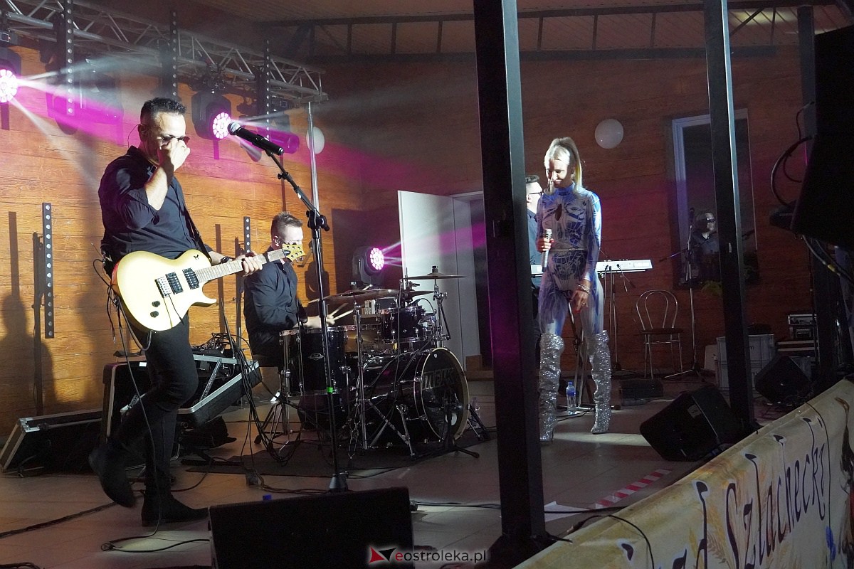 Zabawa dożynkowa w Troszynie. Wśród gwiazd News i Mejk [3.09.2023] - zdjęcie #66 - eOstroleka.pl