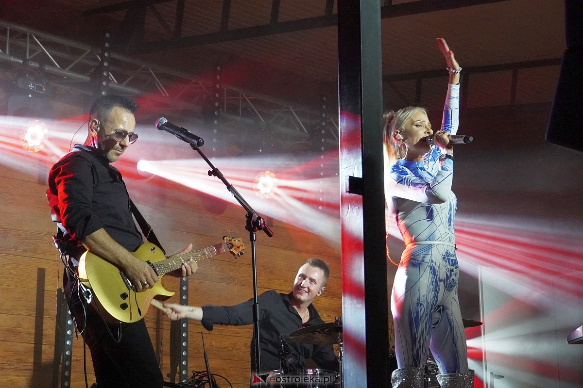 Zabawa dożynkowa w Troszynie. Wśród gwiazd News i Mejk [3.09.2023] - zdjęcie #52 - eOstroleka.pl