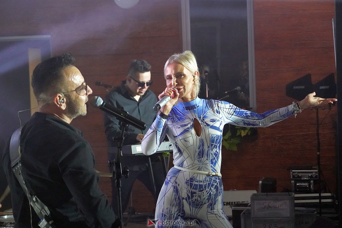 Zabawa dożynkowa w Troszynie. Wśród gwiazd News i Mejk [3.09.2023] - zdjęcie #36 - eOstroleka.pl