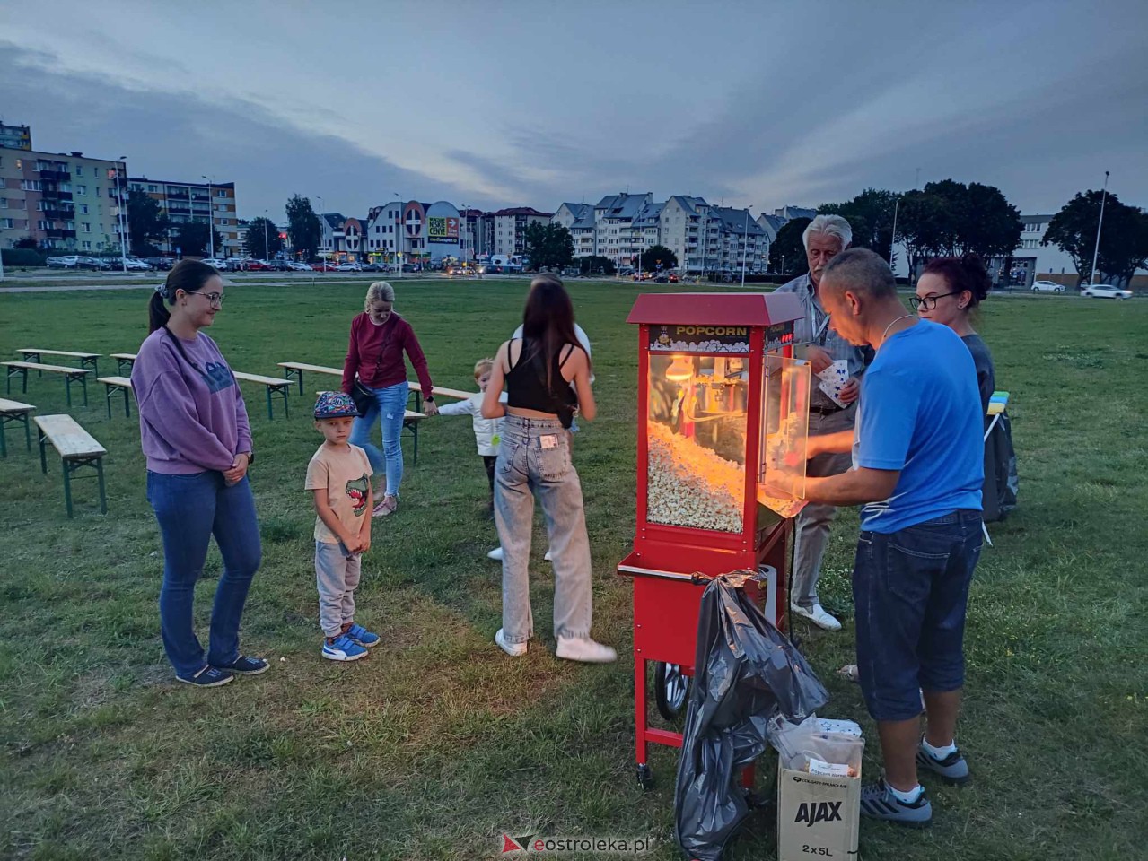 Filmowe Pożegnanie Lata. SHREK FOREVER na placu przy Galerii Bursztynowej [3.09.2023] - zdjęcie #22 - eOstroleka.pl