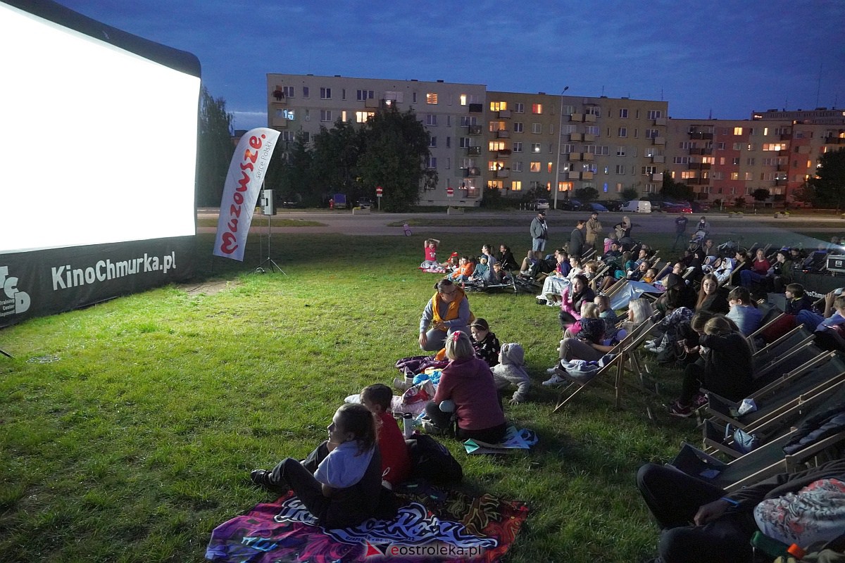 Filmowe Pożegnanie Lata. SHREK FOREVER na placu przy Galerii Bursztynowej [3.09.2023] - zdjęcie #1 - eOstroleka.pl