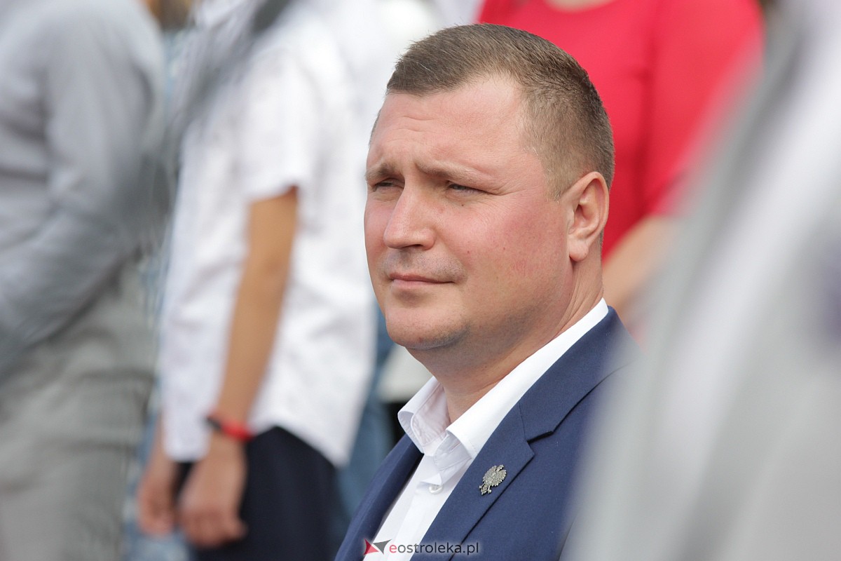 Rozpoczęcie roku szkolnego w Szkole Podstawowej nr 5 w Ostrołęce [04.09.2023] - zdjęcie #68 - eOstroleka.pl