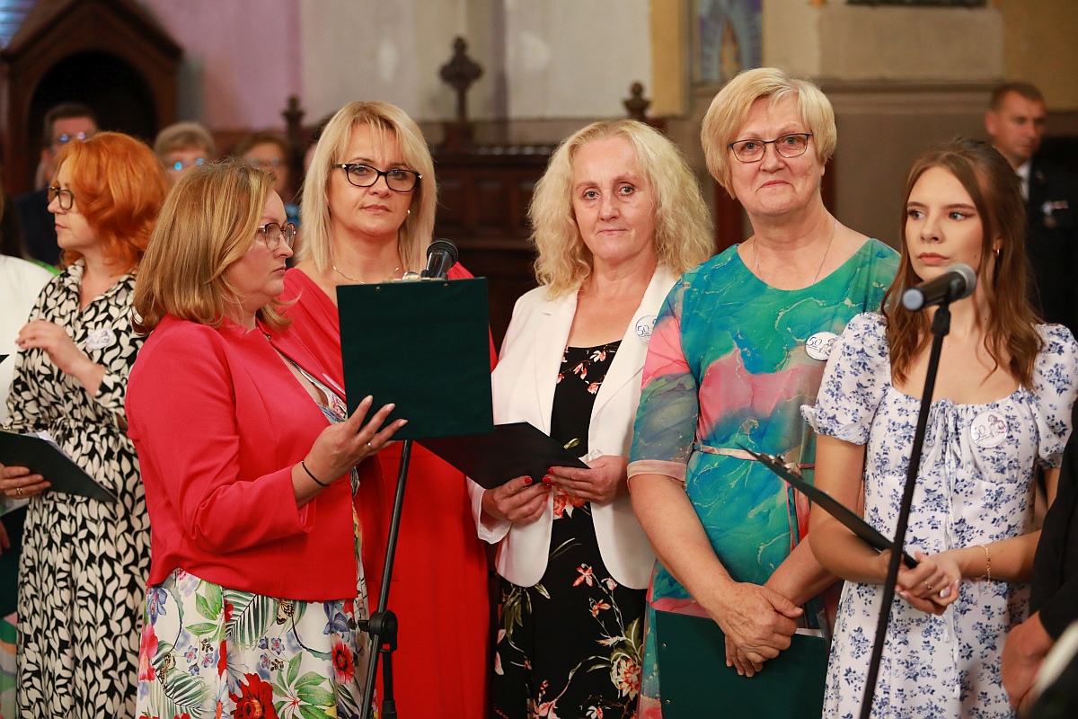 Jubileusz 50-lecia Szkoły Podstawowej w Goworowie [03.09.2023] - zdjęcie #167 - eOstroleka.pl