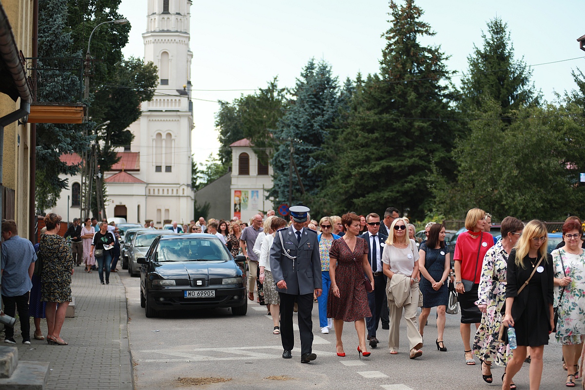 Jubileusz 50-lecia Szkoły Podstawowej w Goworowie [03.09.2023] - zdjęcie #121 - eOstroleka.pl