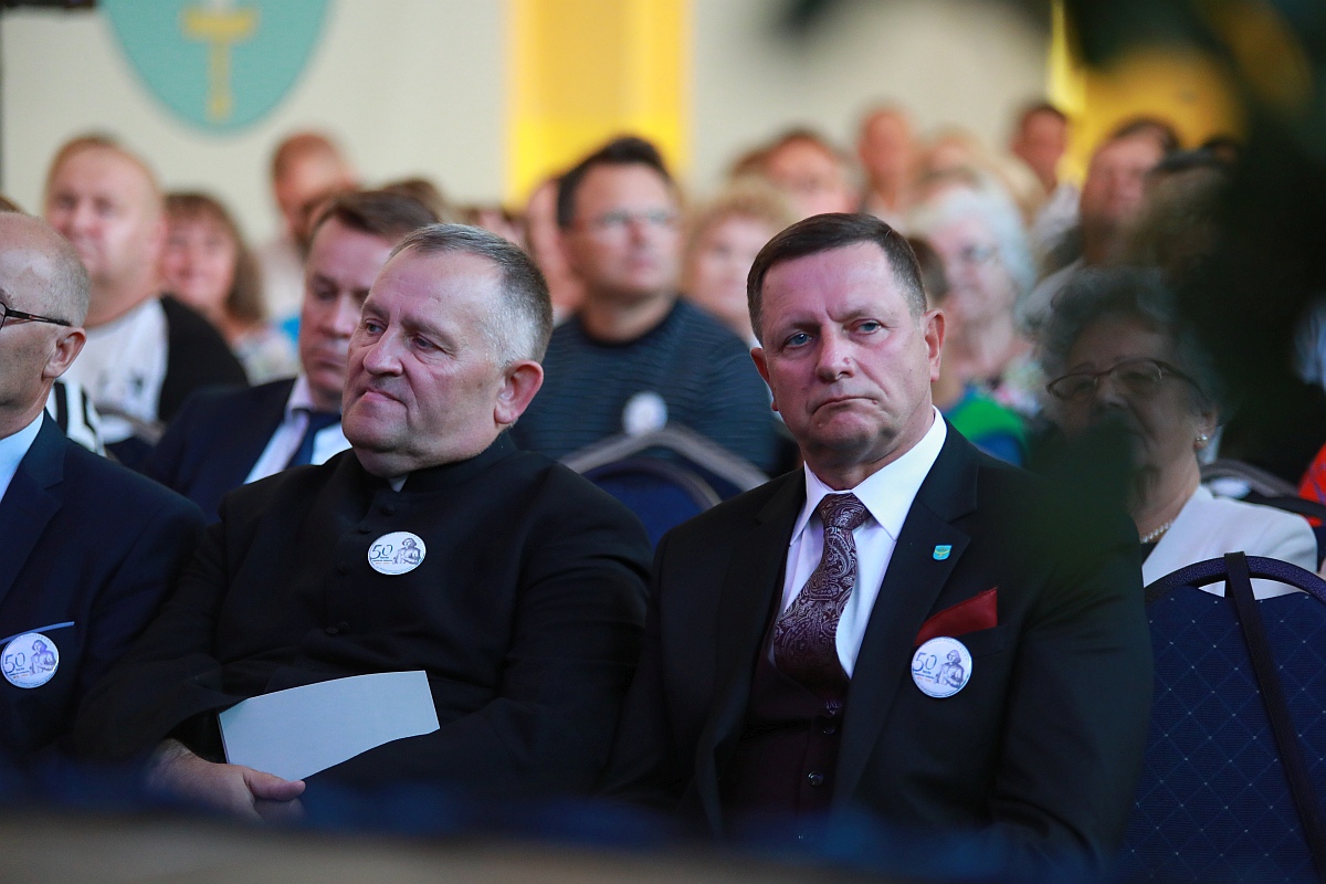 Jubileusz 50-lecia Szkoły Podstawowej w Goworowie [03.09.2023] - zdjęcie #95 - eOstroleka.pl