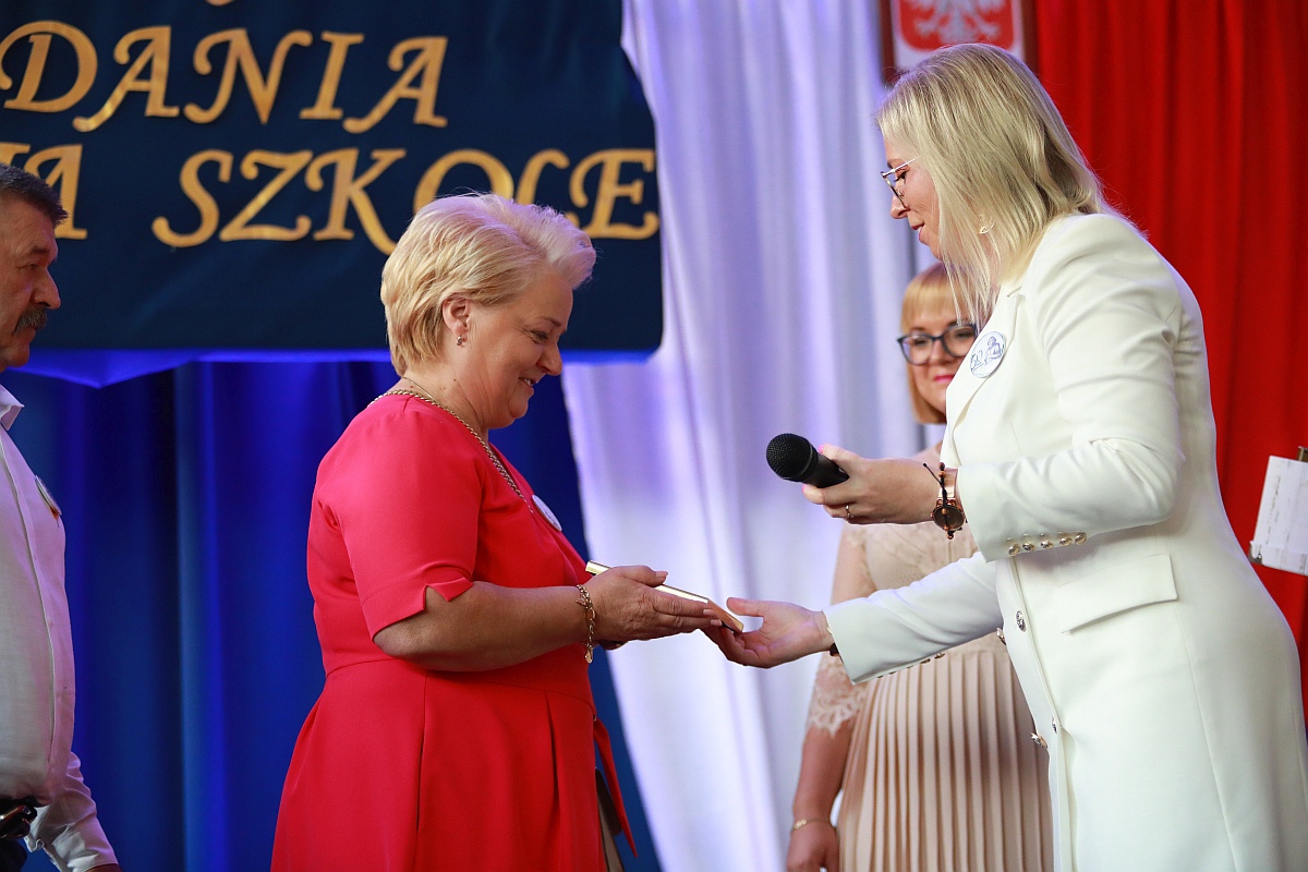 Jubileusz 50-lecia Szkoły Podstawowej w Goworowie [03.09.2023] - zdjęcie #81 - eOstroleka.pl