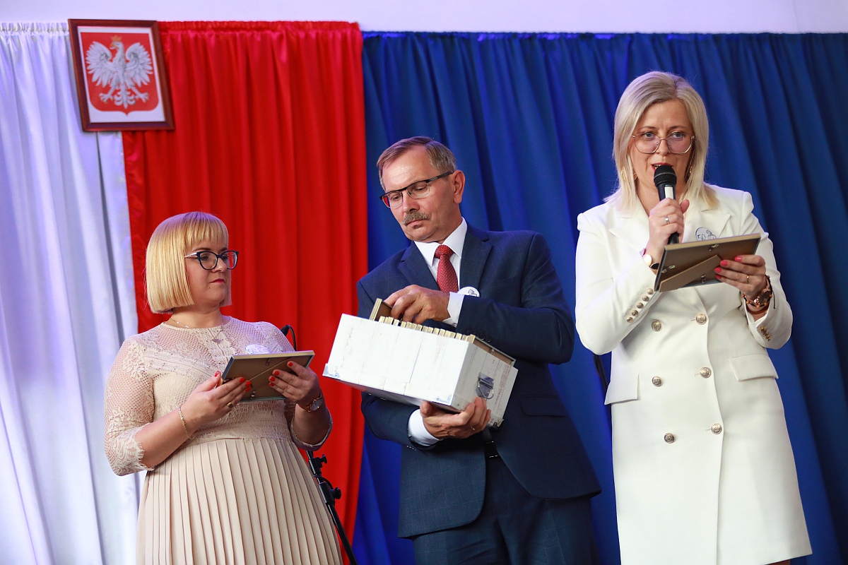 Jubileusz 50-lecia Szkoły Podstawowej w Goworowie [03.09.2023] - zdjęcie #72 - eOstroleka.pl