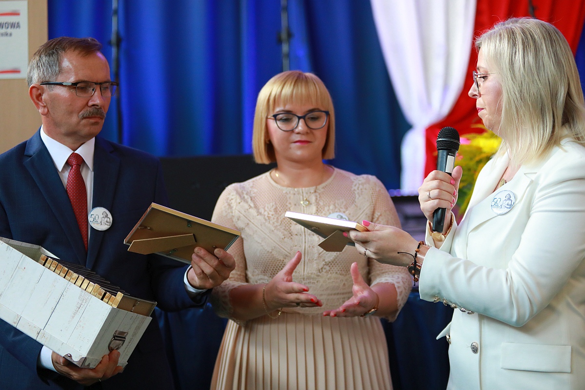 Jubileusz 50-lecia Szkoły Podstawowej w Goworowie [03.09.2023] - zdjęcie #140 - eOstroleka.pl