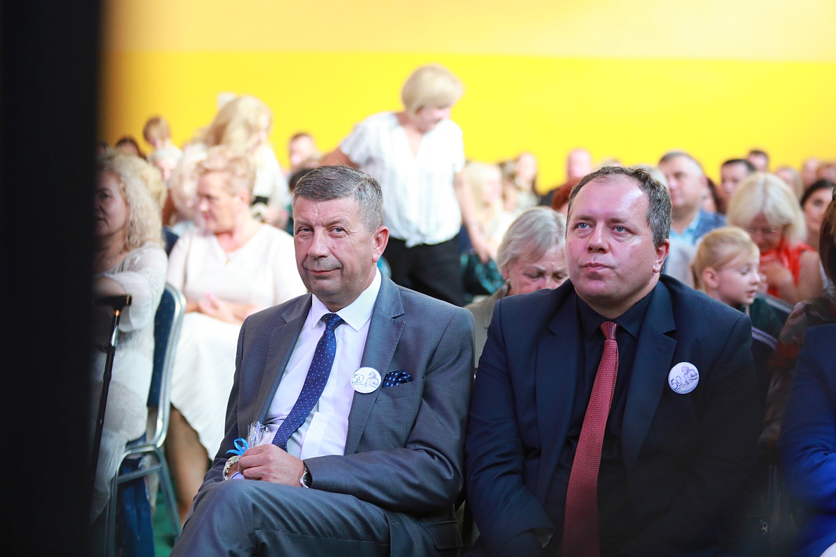 Jubileusz 50-lecia Szkoły Podstawowej w Goworowie [03.09.2023] - zdjęcie #124 - eOstroleka.pl