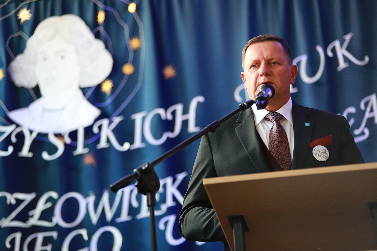 Jubileusz 50-lecia Szkoły Podstawowej w Goworowie [03.09.2023] - zdjęcie #118 - eOstroleka.pl