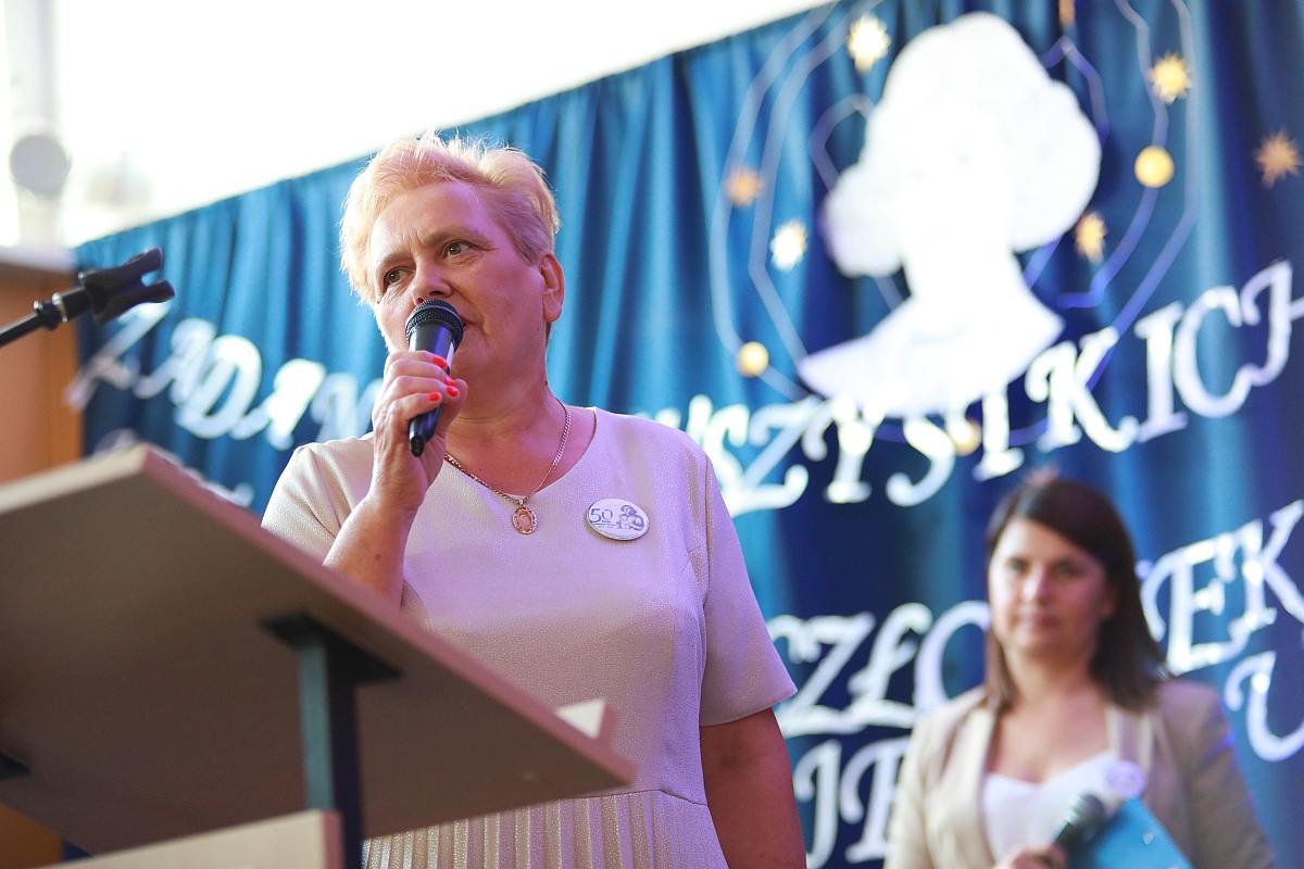 Jubileusz 50-lecia Szkoły Podstawowej w Goworowie [03.09.2023] - zdjęcie #88 - eOstroleka.pl