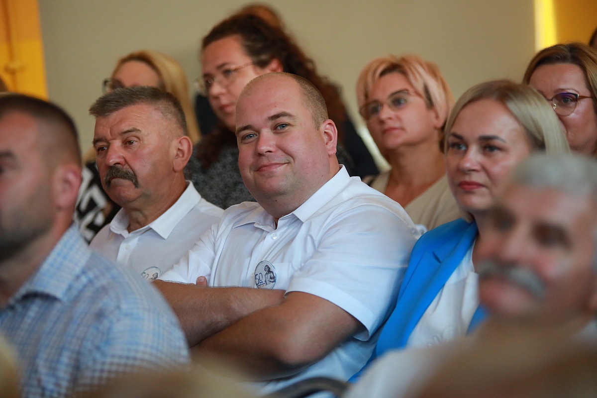 Jubileusz 50-lecia Szkoły Podstawowej w Goworowie [03.09.2023] - zdjęcie #68 - eOstroleka.pl