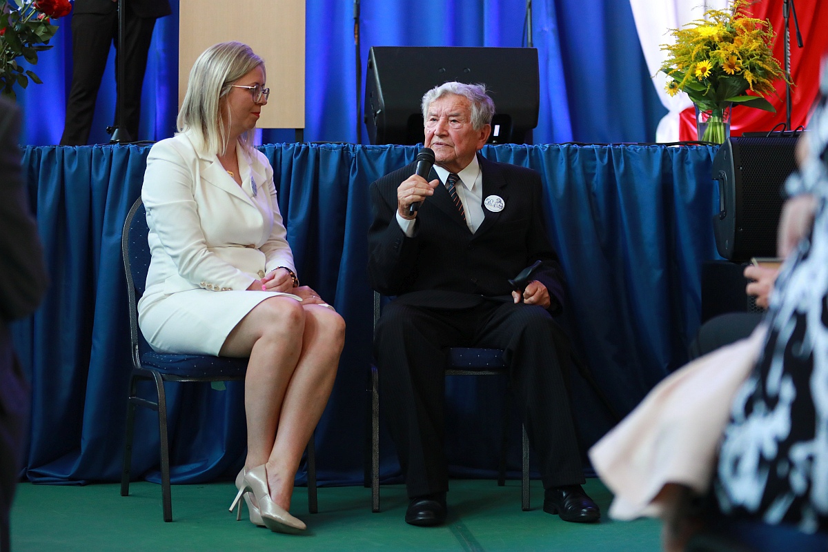 Jubileusz 50-lecia Szkoły Podstawowej w Goworowie [03.09.2023] - zdjęcie #56 - eOstroleka.pl