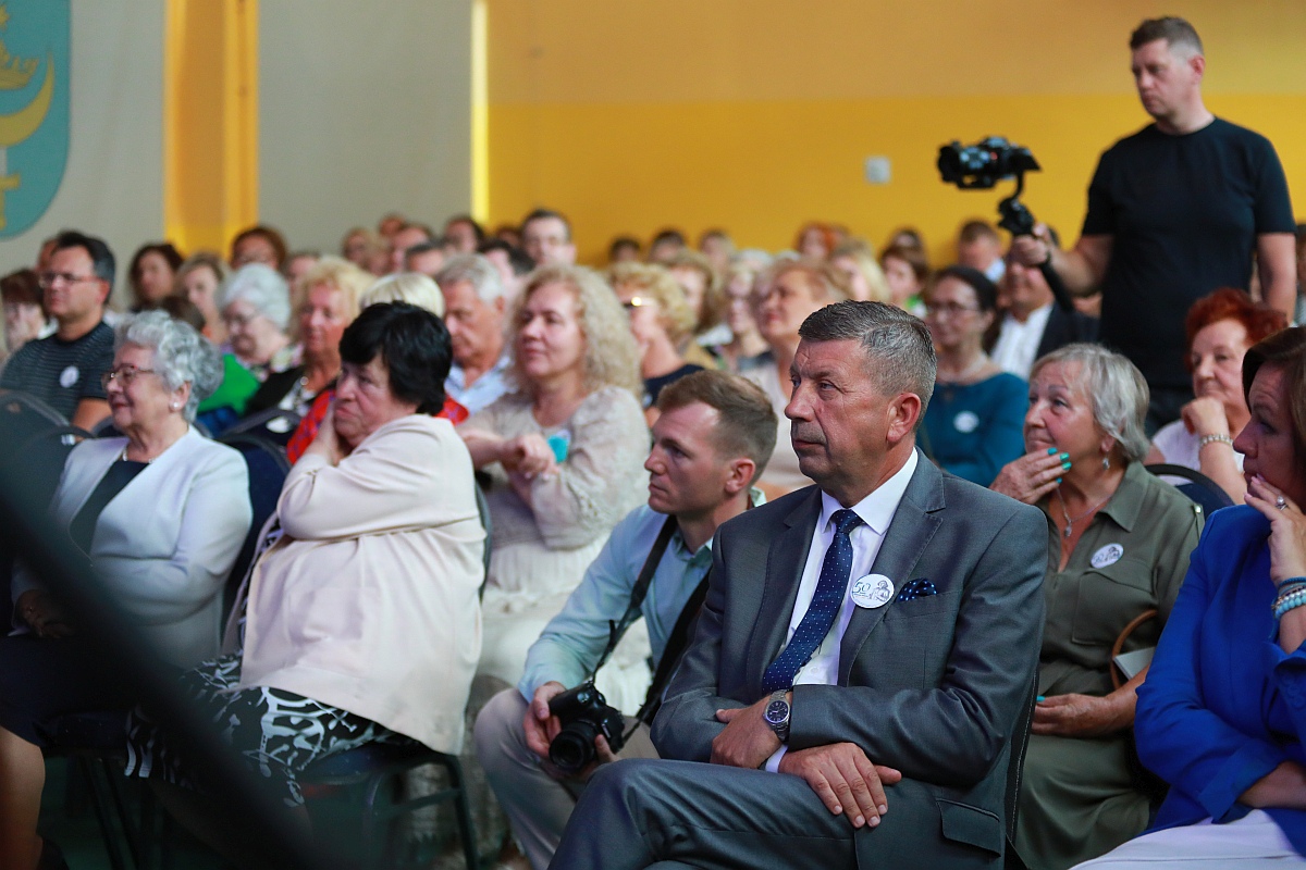 Jubileusz 50-lecia Szkoły Podstawowej w Goworowie [03.09.2023] - zdjęcie #32 - eOstroleka.pl