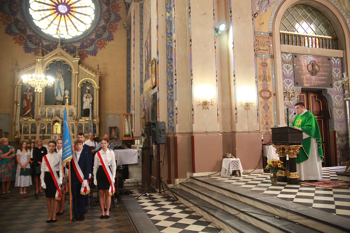 Jubileusz 50-lecia Szkoły Podstawowej w Goworowie [03.09.2023] - zdjęcie #43 - eOstroleka.pl