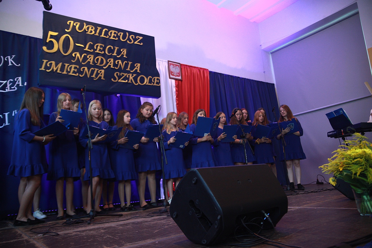 Jubileusz 50-lecia Szkoły Podstawowej w Goworowie [03.09.2023] - zdjęcie #1 - eOstroleka.pl