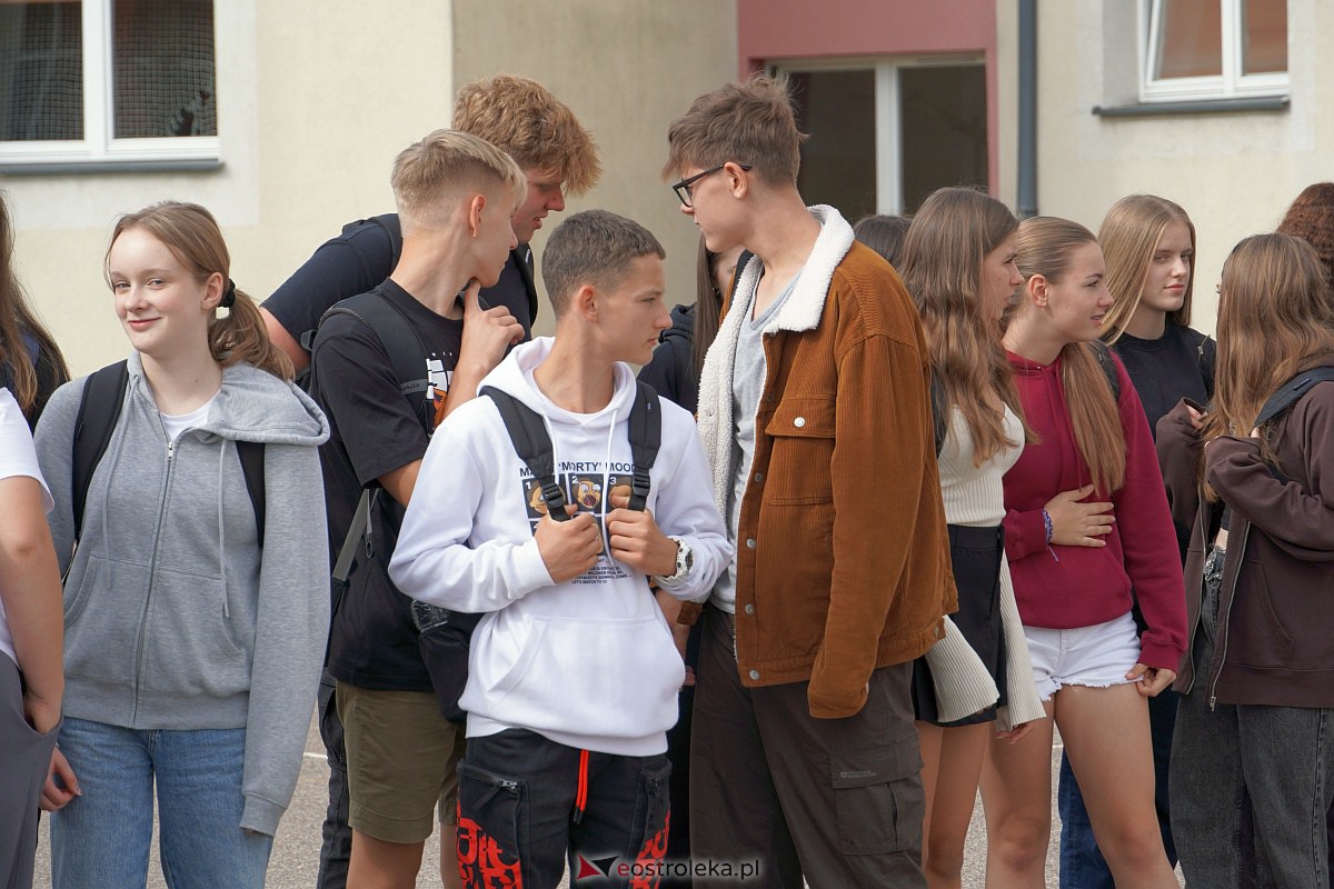 INQBATOR 2023. Duża przerwa w II Liceum Ogólnokształcącym [5.09.2023] - zdjęcie #70 - eOstroleka.pl