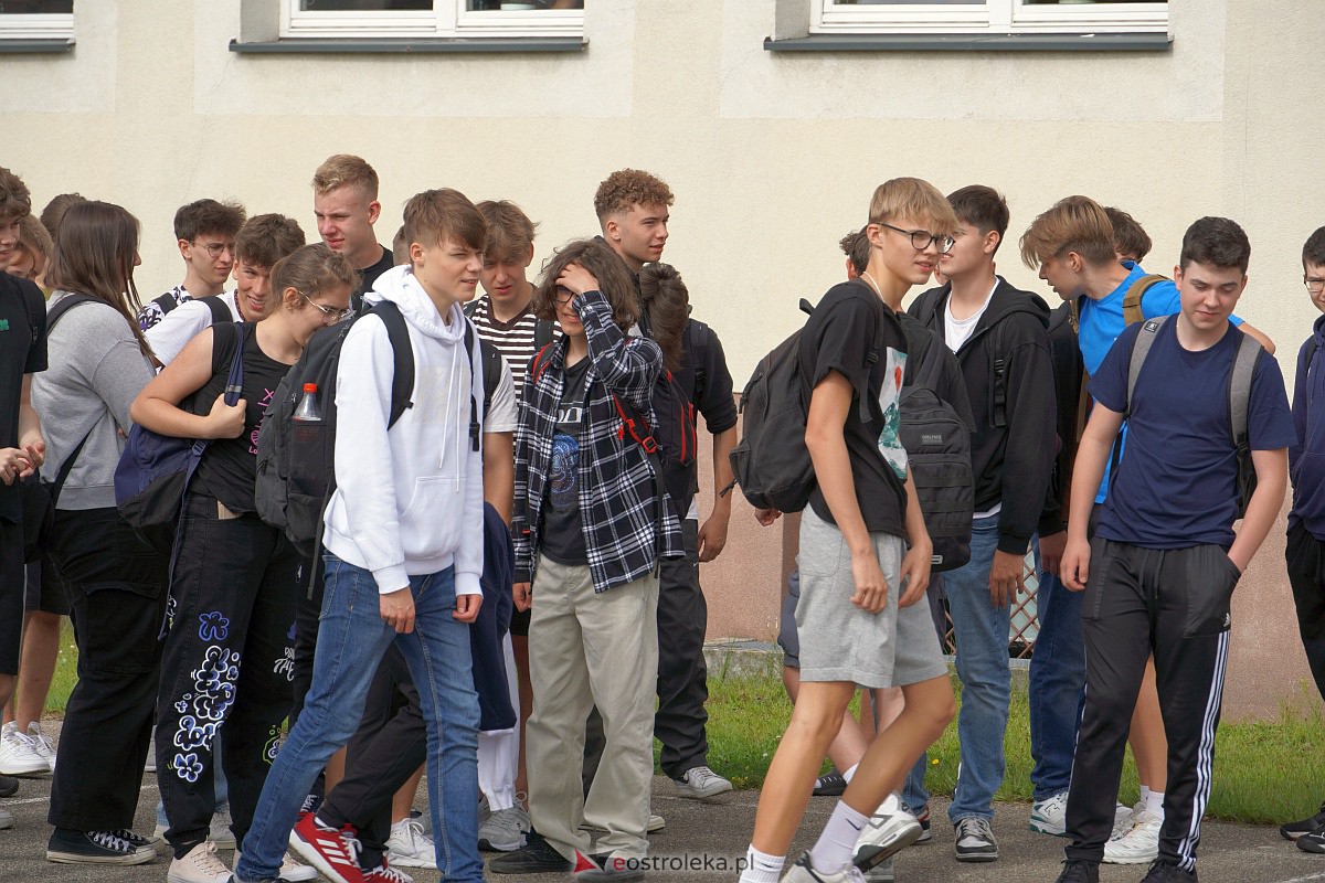 INQBATOR 2023. Duża przerwa w II Liceum Ogólnokształcącym [5.09.2023] - zdjęcie #67 - eOstroleka.pl