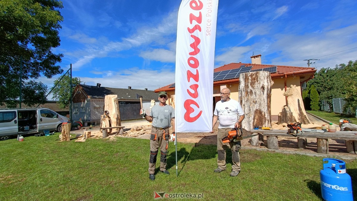 Plener rzeźbiarski w Nowej Wsi Wschodniej [05.09.2023] - zdjęcie #12 - eOstroleka.pl