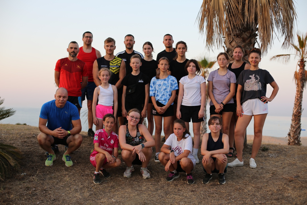 Piątka Ostrołęka na obozie w Hiszpanii - zdjęcie #4 - eOstroleka.pl