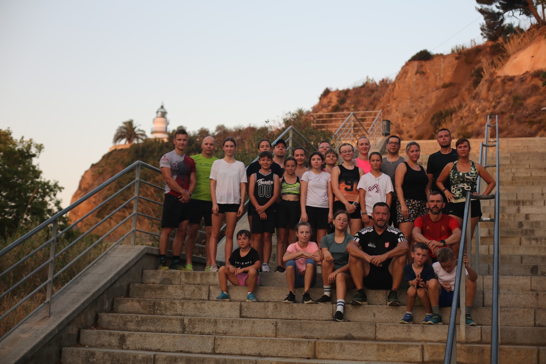 Piątka Ostrołęka na obozie w Hiszpanii - zdjęcie #2 - eOstroleka.pl