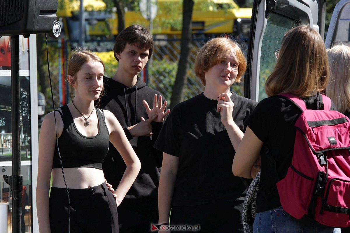 InQbator 2023. Akcja Duża Przerwa w I LO [05.09.2023] - zdjęcie #62 - eOstroleka.pl