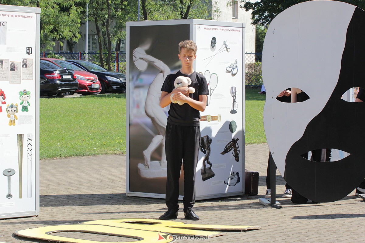 InQbator 2023. Akcja Duża Przerwa w I LO [05.09.2023] - zdjęcie #40 - eOstroleka.pl