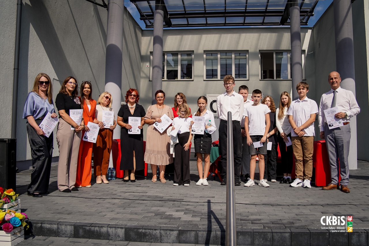 Narodowe Czytanie w Lelisie [8.09.2023] - zdjęcie #1 - eOstroleka.pl