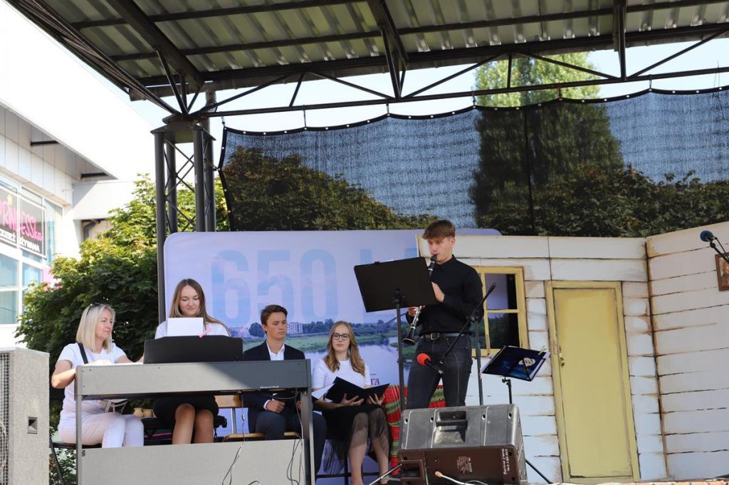 Narodowe Czytanie Nad Niemnem w Ostrołęce [08.09.2023] - zdjęcie #20 - eOstroleka.pl