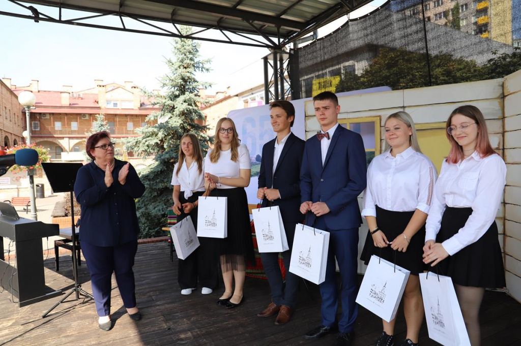 Narodowe Czytanie Nad Niemnem w Ostrołęce [08.09.2023] - zdjęcie #9 - eOstroleka.pl
