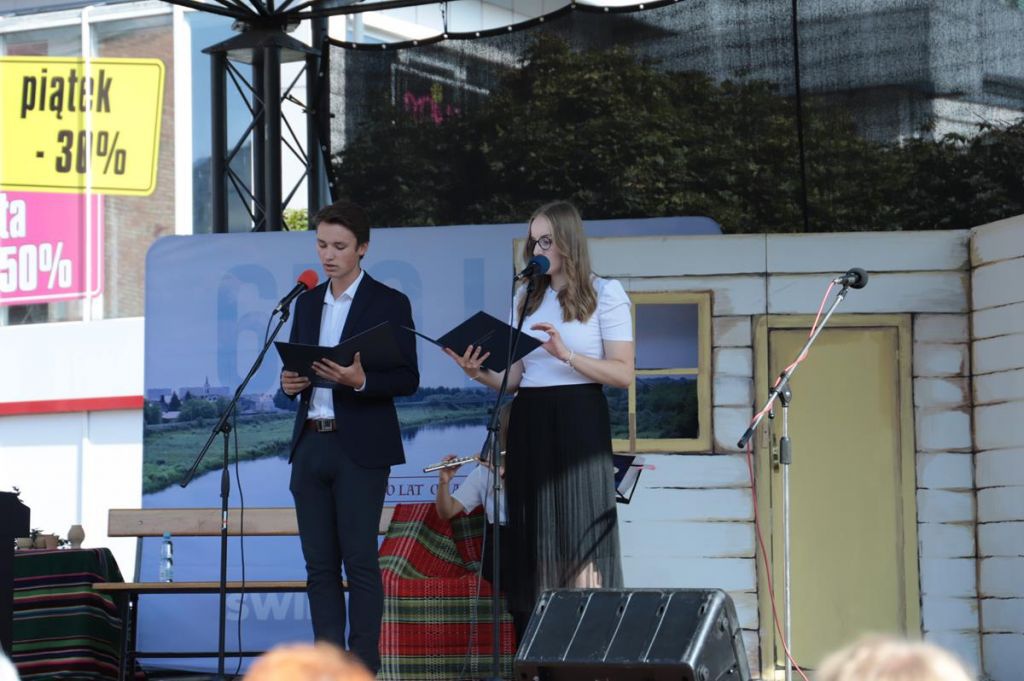 Narodowe Czytanie Nad Niemnem w Ostrołęce [08.09.2023] - zdjęcie #12 - eOstroleka.pl