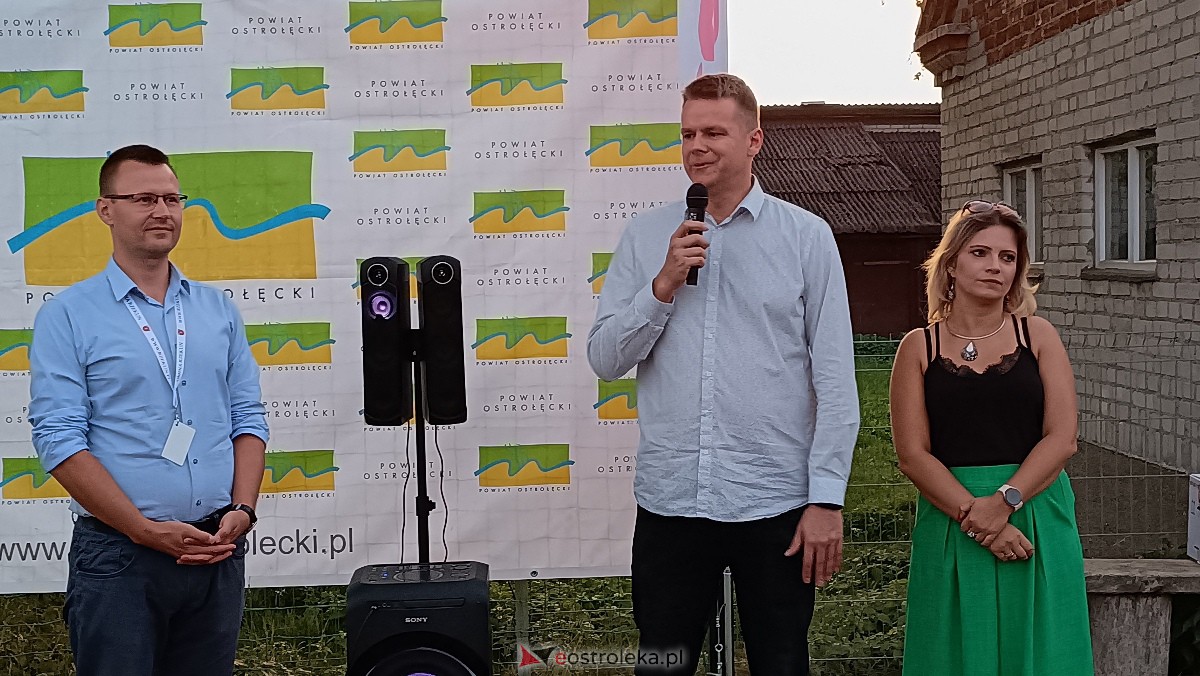 Plener rzeźbiarski w Nowej Wsi Wschodniej - podsumowanie [08.09.2023] - zdjęcie #37 - eOstroleka.pl