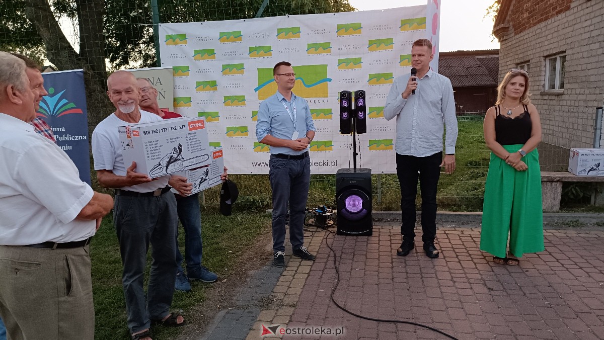 Plener rzeźbiarski w Nowej Wsi Wschodniej - podsumowanie [08.09.2023] - zdjęcie #35 - eOstroleka.pl
