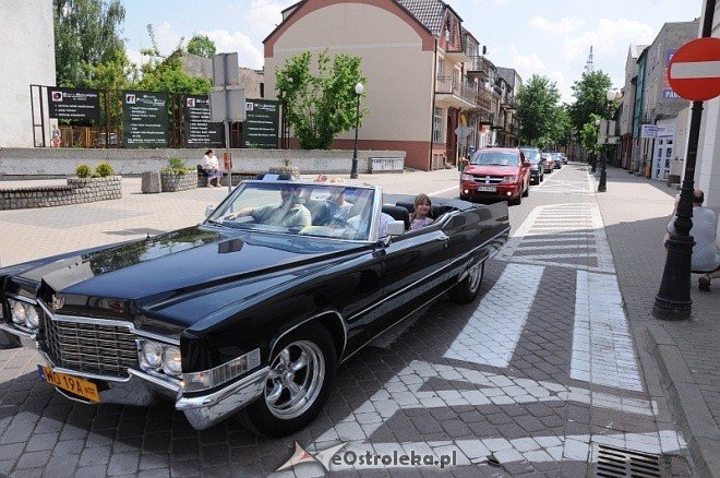 4 Zlot Samochodów Amerykańskich - parada (22.05.2011) - zdjęcie #56 - eOstroleka.pl