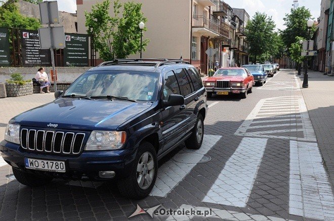 4 Zlot Samochodów Amerykańskich - parada (22.05.2011) - zdjęcie #53 - eOstroleka.pl