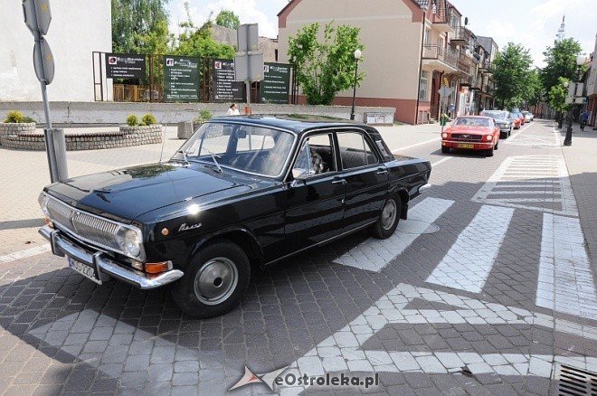 4 Zlot Samochodów Amerykańskich - parada (22.05.2011) - zdjęcie #38 - eOstroleka.pl