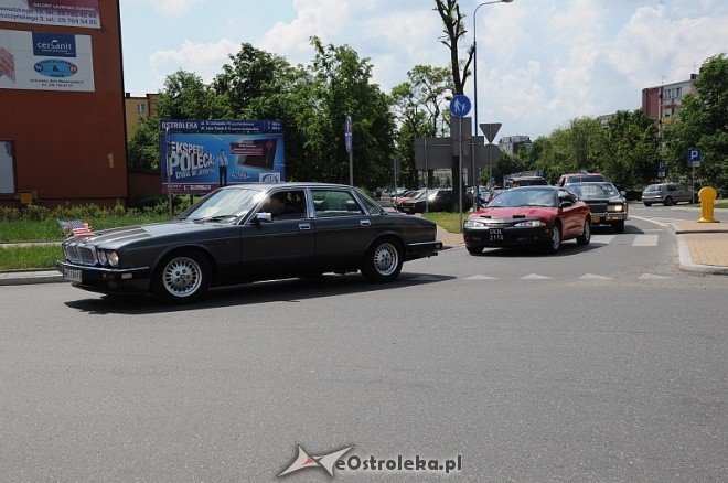 4 Zlot Samochodów Amerykańskich - parada (22.05.2011) - zdjęcie #17 - eOstroleka.pl