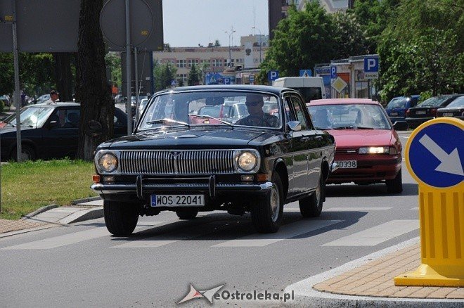 4 Zlot Samochodów Amerykańskich - parada (22.05.2011) - zdjęcie #11 - eOstroleka.pl