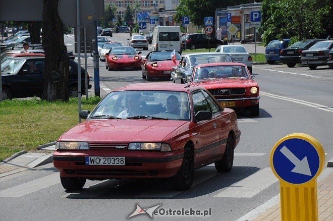 4 Zlot Samochodów Amerykańskich - parada (22.05.2011) - zdjęcie #10 - eOstroleka.pl