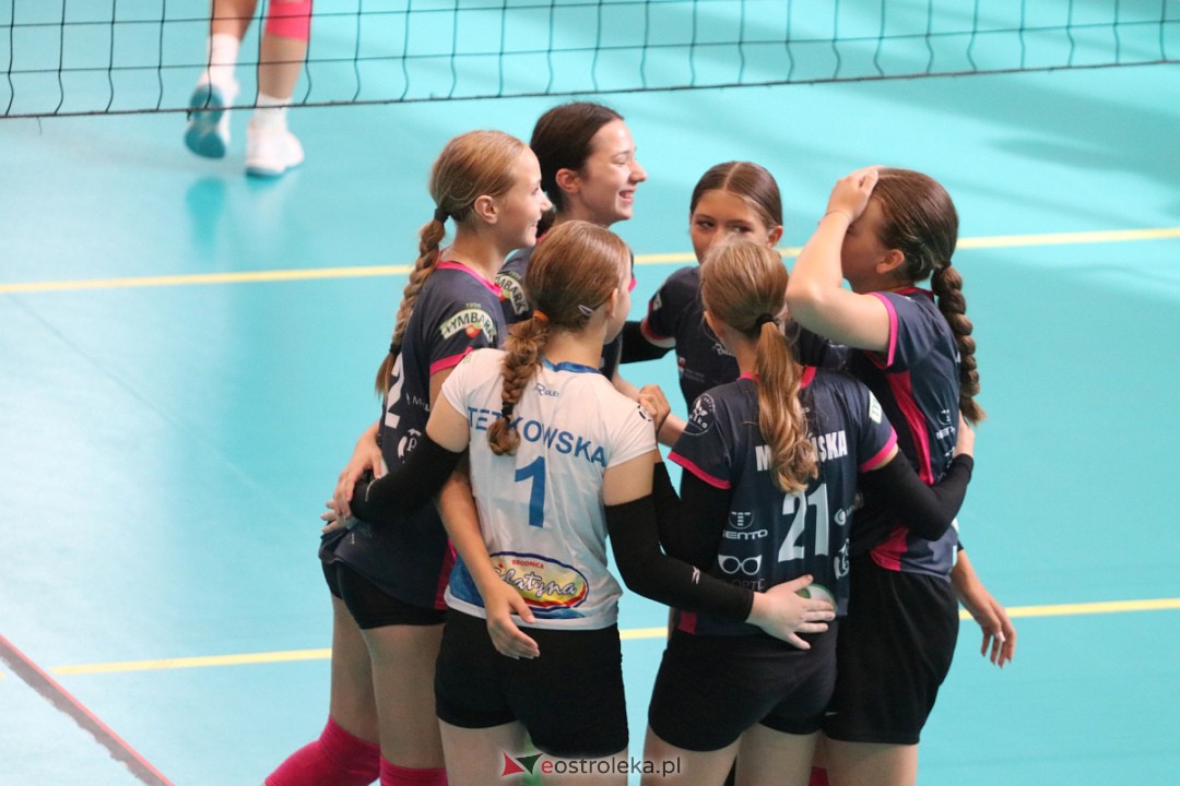 Turniej piłki siatkowej młodziczek [09.09.2023] - zdjęcie #44 - eOstroleka.pl