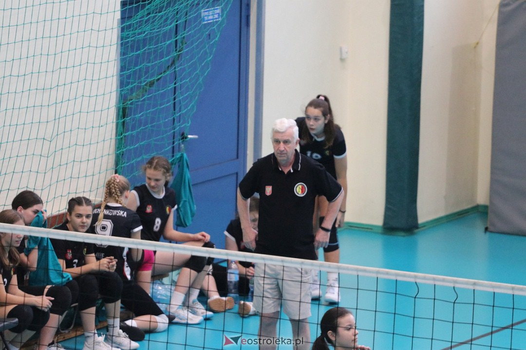 Turniej piłki siatkowej młodziczek [09.09.2023] - zdjęcie #36 - eOstroleka.pl