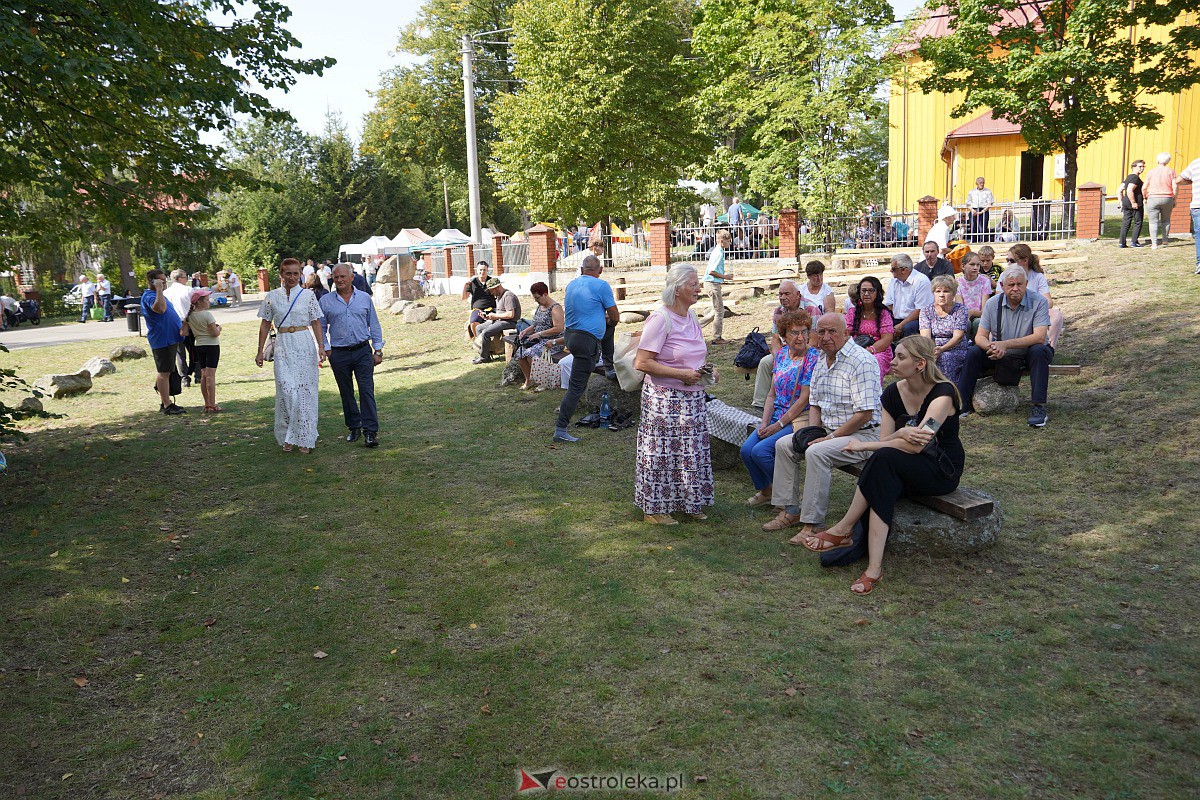Pielgrzymka do Dąbrówki 2023 [10.09.2023] - zdjęcie #192 - eOstroleka.pl