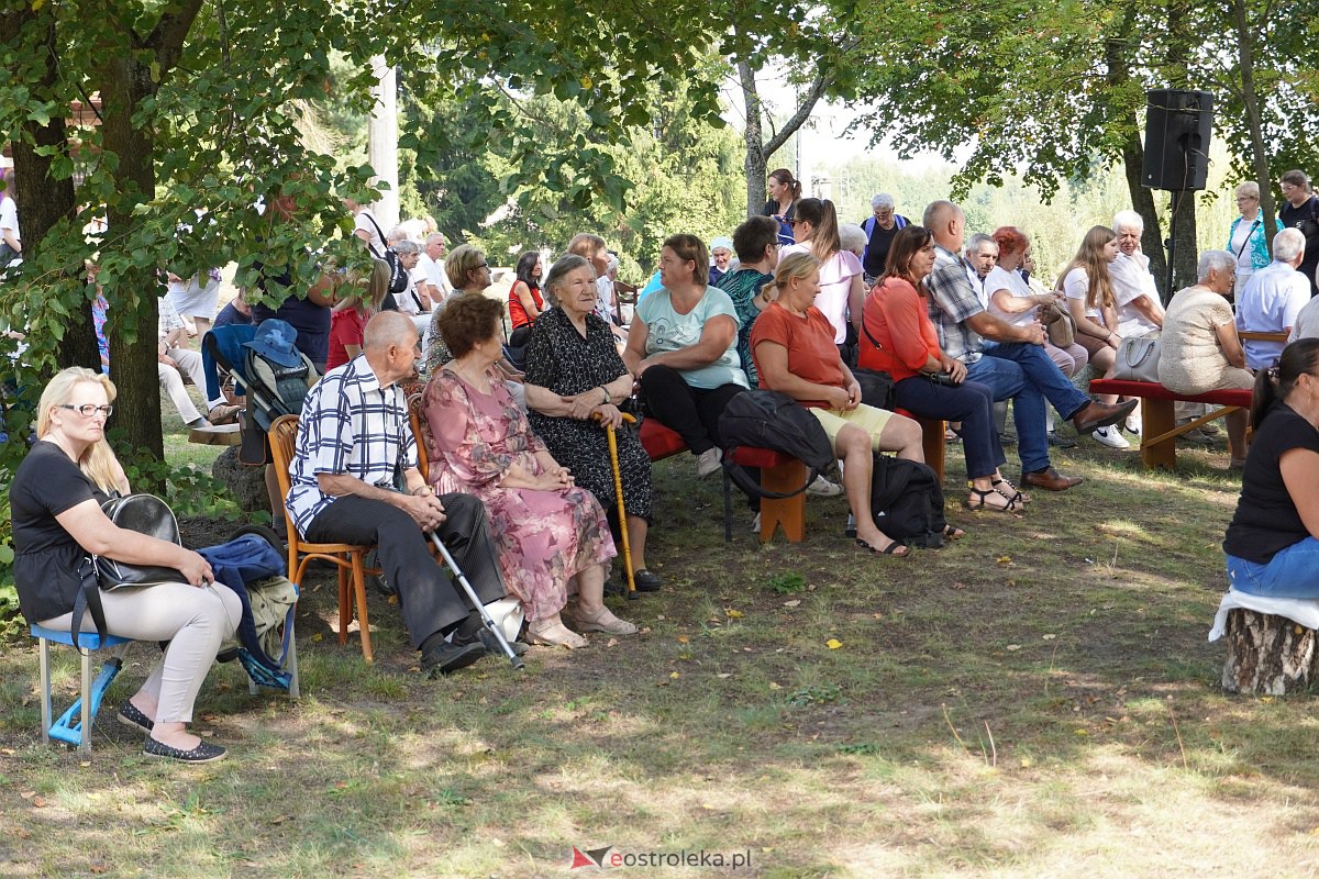 Pielgrzymka do Dąbrówki 2023 [10.09.2023] - zdjęcie #165 - eOstroleka.pl