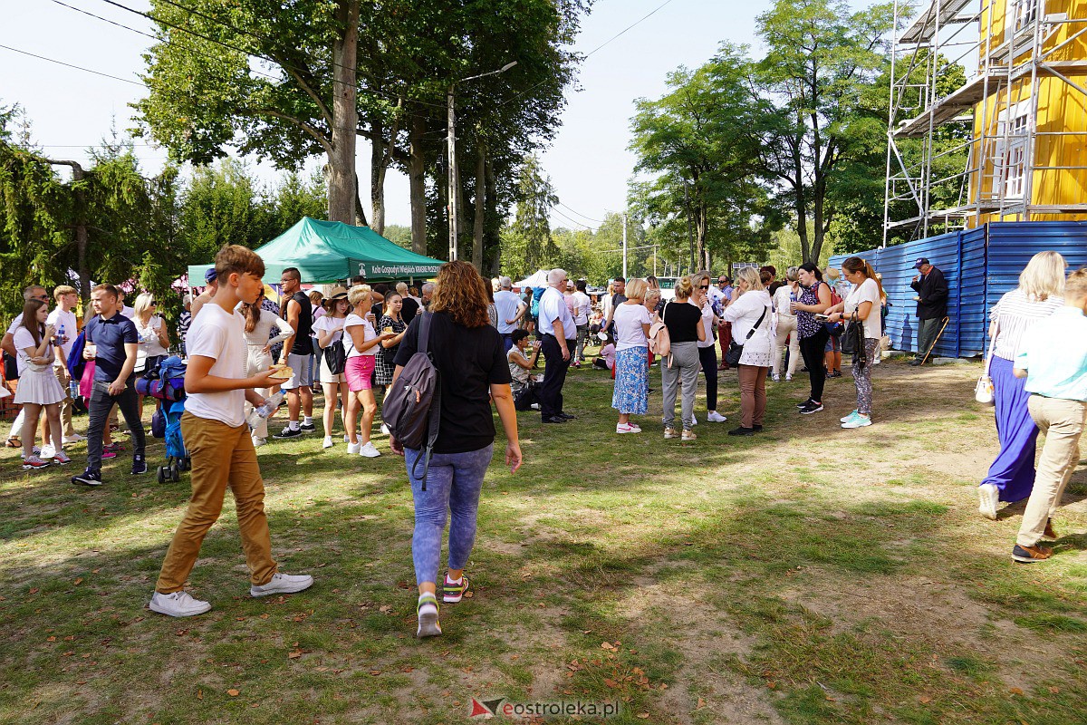 Pielgrzymka do Dąbrówki 2023 [10.09.2023] - zdjęcie #155 - eOstroleka.pl