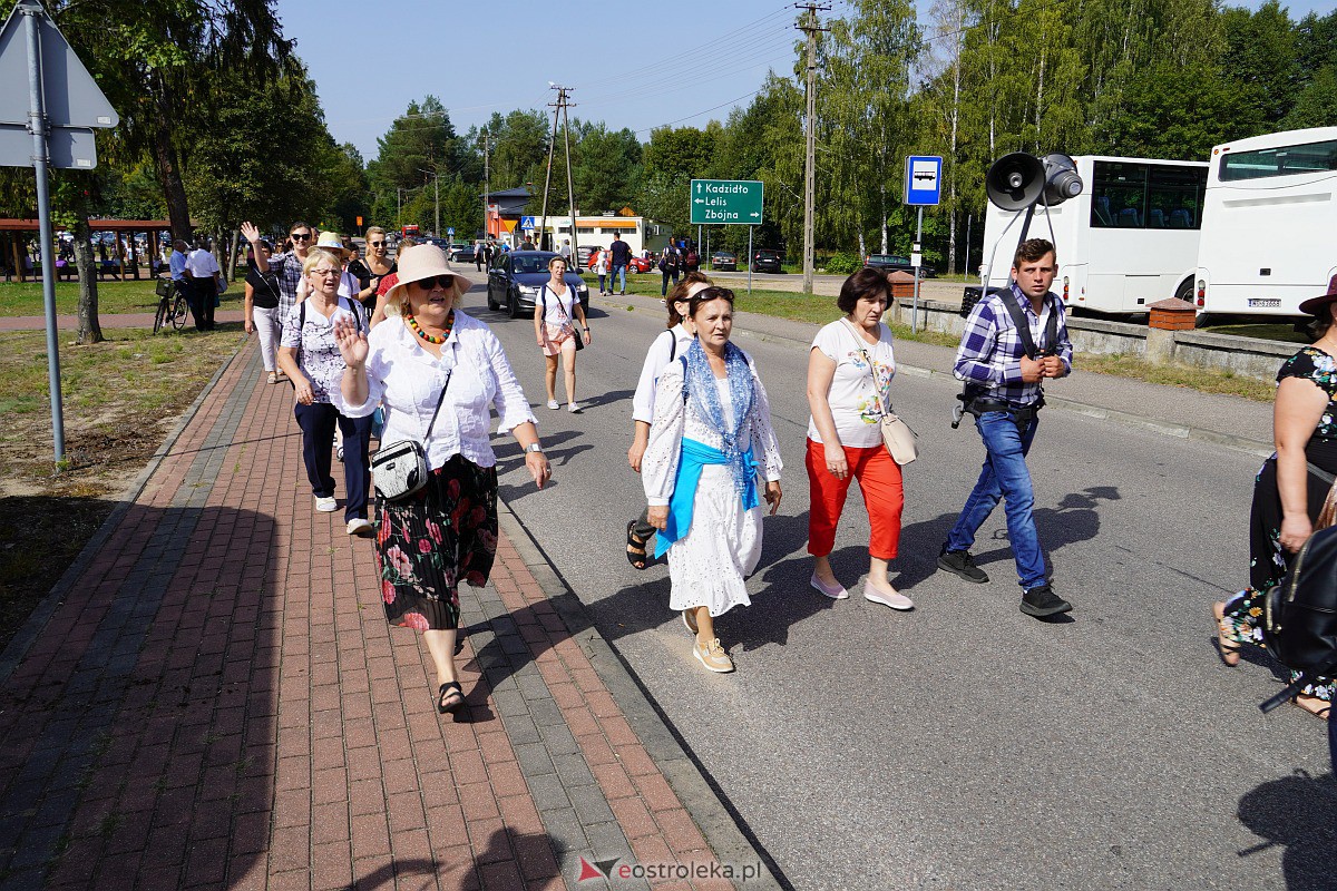 Pielgrzymka do Dąbrówki 2023 [10.09.2023] - zdjęcie #132 - eOstroleka.pl