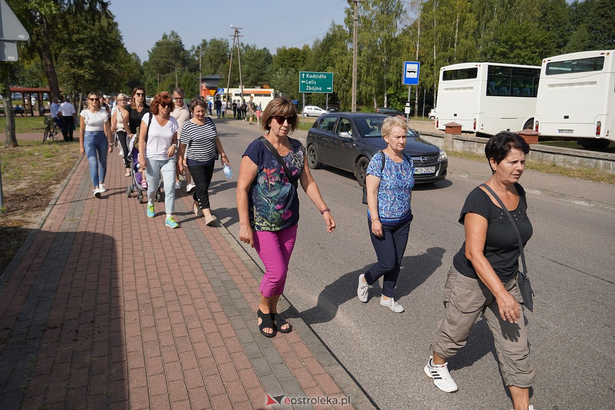 Pielgrzymka do Dąbrówki 2023 [10.09.2023] - zdjęcie #123 - eOstroleka.pl