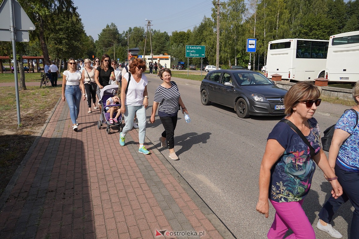 Pielgrzymka do Dąbrówki 2023 [10.09.2023] - zdjęcie #122 - eOstroleka.pl