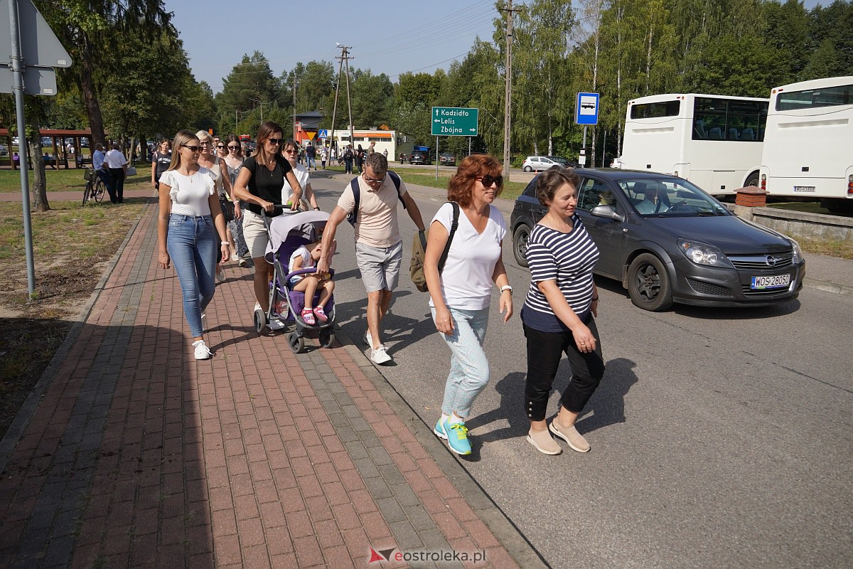 Pielgrzymka do Dąbrówki 2023 [10.09.2023] - zdjęcie #121 - eOstroleka.pl